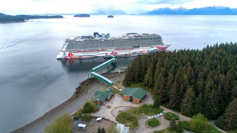 Norwegian-Joy-Cruiseship